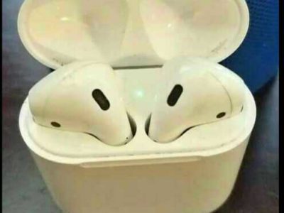 Apple AirPods 2