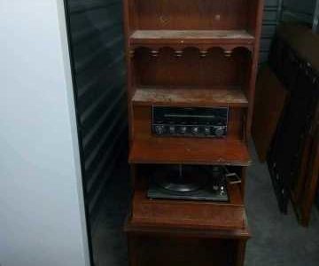 vintage G.e.electrinic radio/record player stand