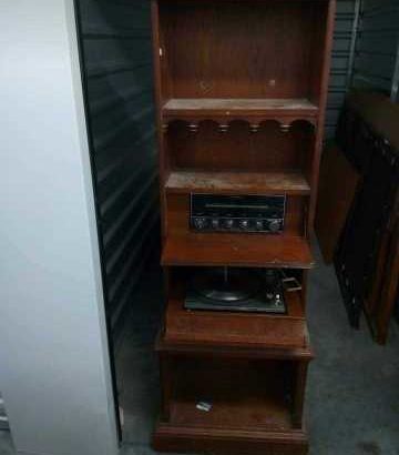 vintage G.e.electrinic radio/record player stand