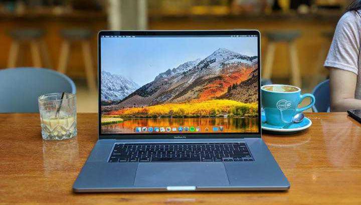 apple MacBook pro 8gb ram 512gb rom