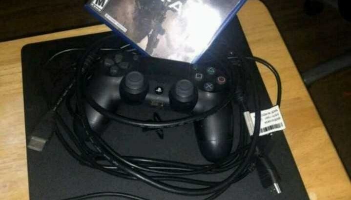 PS4 WITH CONTROLLER