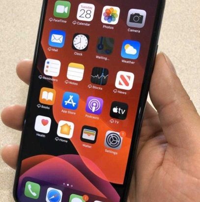 Iphone 11 pro max neatly used at cheaper rate,  unlocked and no scratches