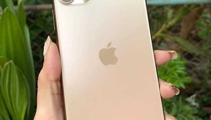 Apple IPhone 11 Pro Max 512GB Gold- Fully Unlocked