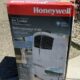 Honeywell CL30XCWW Indoor Portable Evaporative Air Cooler. Area up to 320 Sq ft