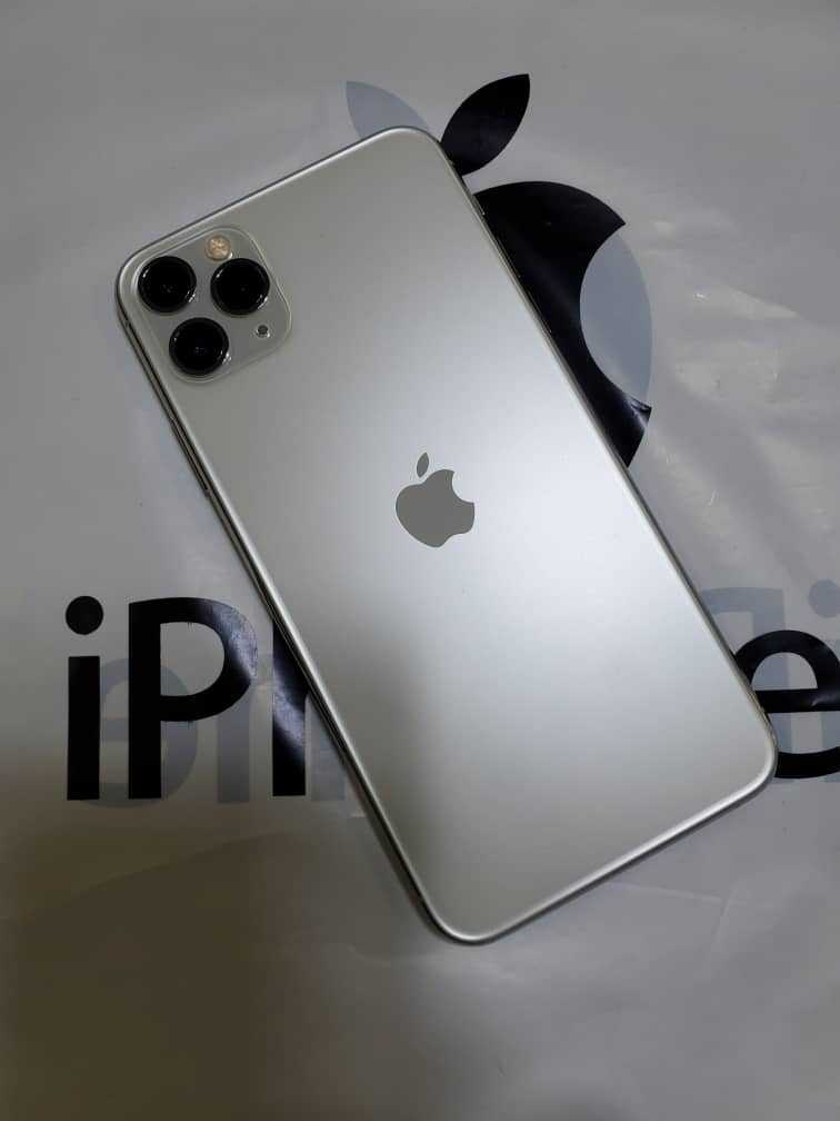 iPhone 11 pro Max available 64gb – HollySale USA Classified, Buy Sell Shop Used Item Free