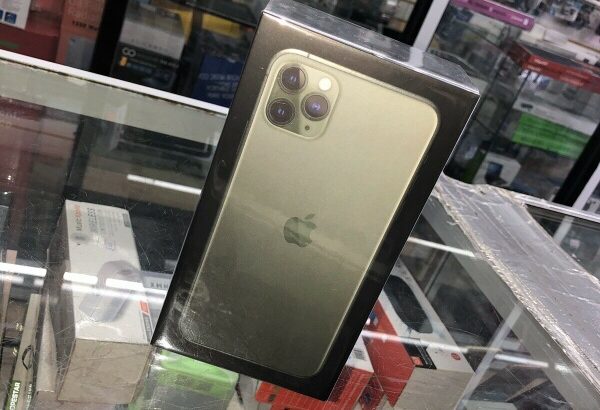 Brand New Apple iPhone 11 pro Max 256gb