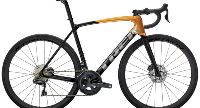 2021 TREK EMONDA SL 7 ULTEGRA DI2 DISC ROAD BIKE