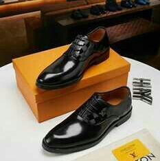 shoe wear’s is available