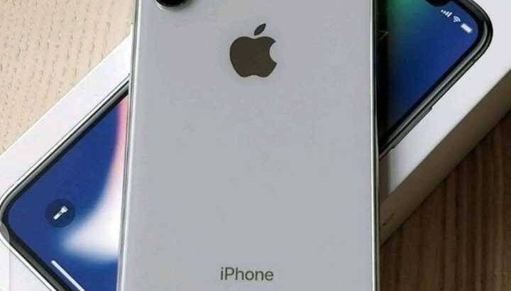 iPhone 11 Pro Max 256gb unlocked.