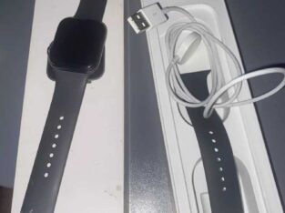 Apple Watch Series 5 44mm Space Gray Aluminium Case with Black Sport Band – S/M