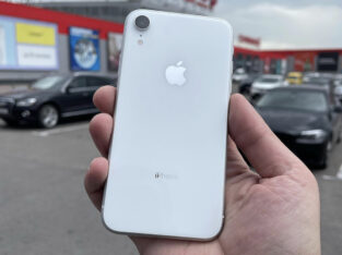 IPHONE XR 64 /128 white