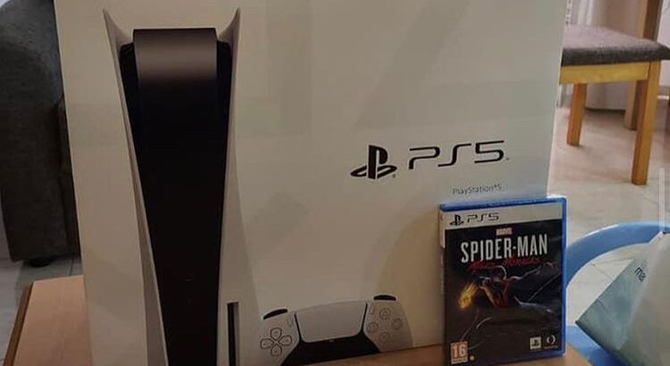 PS5 with a free PS5 spider disk