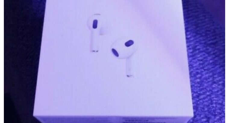 2021 Apple AirPods (3rd generation)