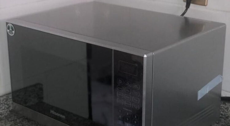 Hisense microwave