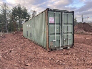 STORAGE CONTAINERS: USED 40′ CONEX BOX / SHIPPING