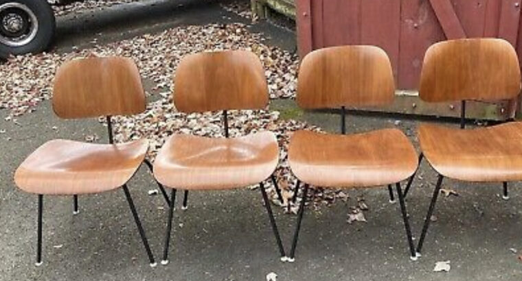 4 vintage Eames Herman Miller Walnut DCM chairs 19