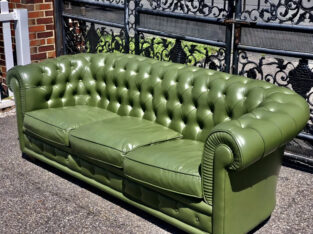 vintage Olive Green leather tufted Chesterfield so