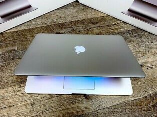 Apple MacBook Pro 15 Laptop