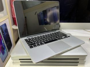 Apple MacBook Pro 2018 Laptop