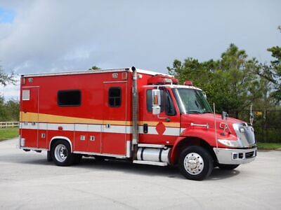 2004 International 4400 Ambulance 1 Owner 7.6L Die